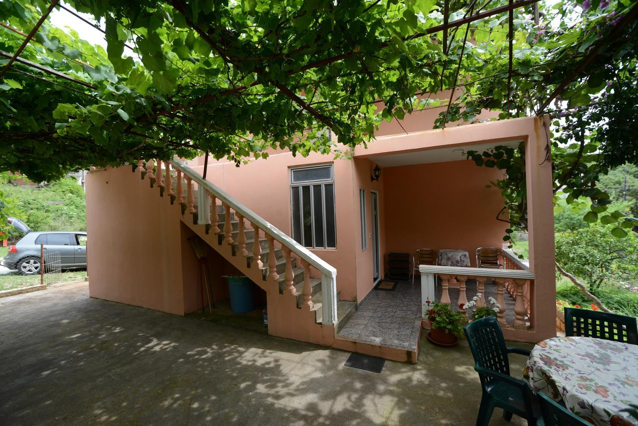 President Holiday Home Utjeha Exterior foto